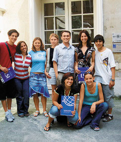 Par school entrancefromcourtyard