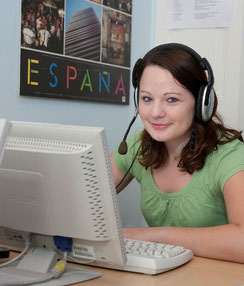 Zur female student in computer room