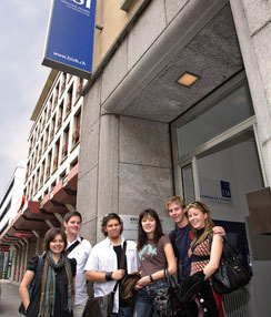 Zur school frontofbuildingwithstudents